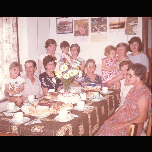 Helma e Erica com familiares