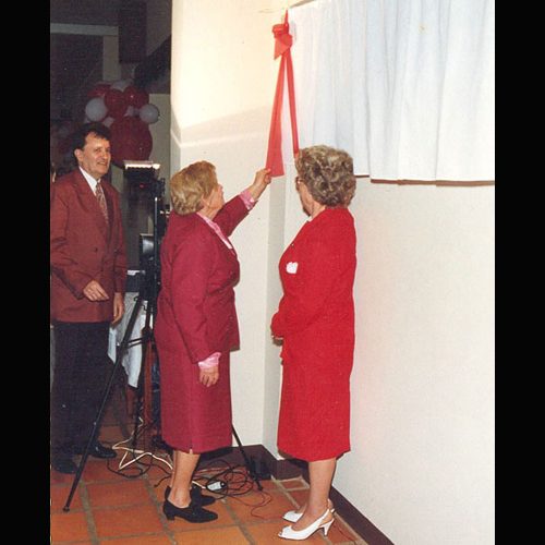 Helma participando de inauguração na OASE